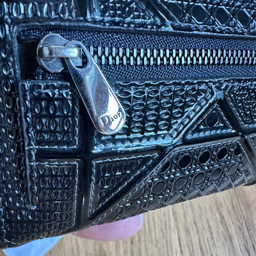 Christian Dior Diorama Elancee Black Metallic Micro-Cannage Trifold Wallet - Picture 4 of 9